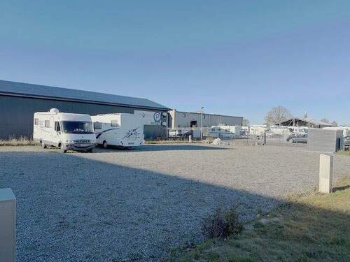 Wohnmobilstellplatz - Grundstück in Fiefbergen