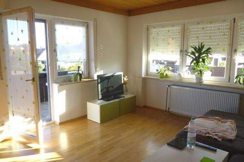 Wohnzimmer - 3 Zimmer Etagenwohnung zur Miete in Allersberg