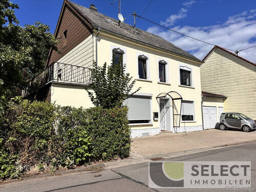 Ansicht - Aus Bankverwertung! Einfamilienhaus in ruhiger Lage mit Garage!