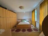 Schlafzimmer 2 OG - 