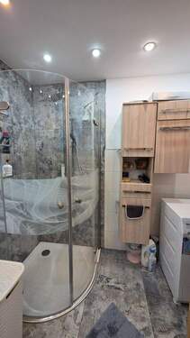 Bad EG rechte Haushälfte - 