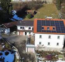 Zwei Haushälften - eine starke Kombination: Mehrgenerationenwohnen mit Panoramablick in Hauzenberg