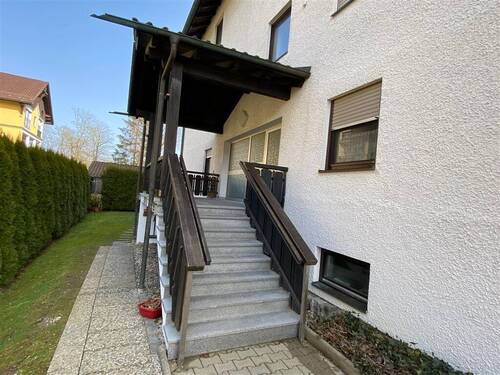 Hauseingang - 2 Zimmer Etagenwohnung in Bad Füssing
