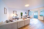 Wohnzimmer - 3 Zimmer Etagenwohnung zum Kaufen in Köln
