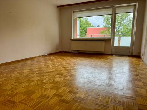 Wohnzimmer - 3 Zimmer Etagenwohnung zur Miete in Hamburg