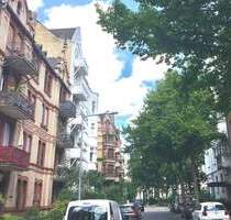 Faktor 16,5 | Gebäudeensemble in Stadtlage von Wiesbaden