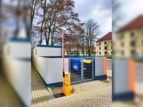 Schrankenanlage und Abfallcontainerplatz.jpg - 