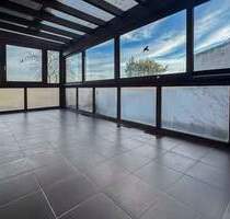 Viel Raum für Ideen - 2,5-Zimmer-Wohnung mit separater 2-Zimmer-Einliegerwohnung in Fürth-Vach