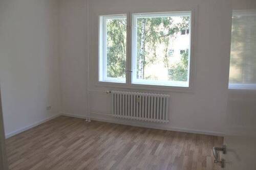 2 - 2 Zimmer Etagenwohnung zum Kaufen in Berlin
