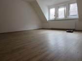 Wohn- ggf. auch Esszimmer! - 