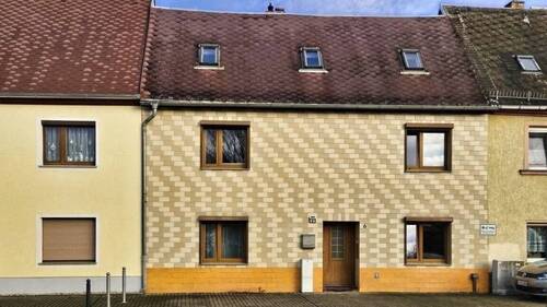 Straßenansicht - 5 Zimmer Reihenmittelhaus zum Kaufen in Mügeln