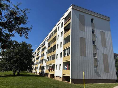 Außenansicht - Etagenwohnung mit 57,10 m² in Zwickau zum Kaufen