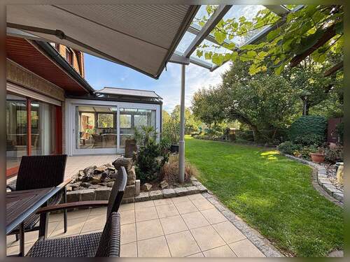 Terrasse mit Beschattung - 