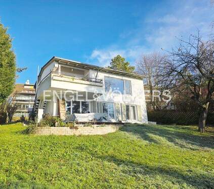 Außenansicht vom Garten - Zauberhaftes Häuschen in zweiter Reihe . Fernsicht, Ruhe und Sonne garantiert . vermietet