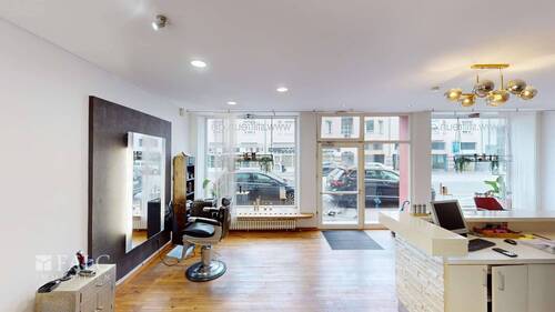 Vorderhaus - EG Friseursalon - 