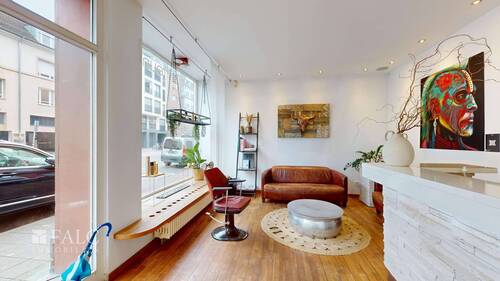 Vorderhaus - EG Friseursalon - 