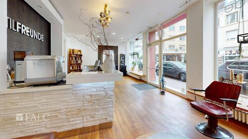 Vorderhaus - EG Friseursalon - 