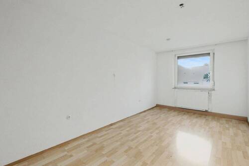 Schlafzimmer - 2 Zimmer Etagenwohnung in Stuttgart