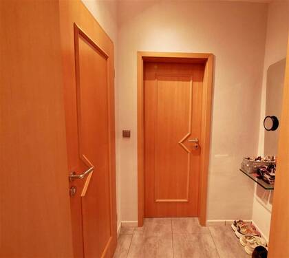 Flur mit Garderobe - 