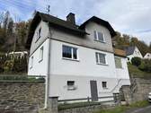 Außenansicht - Modernisiertes freistehendes Einfamilienhaus mit Garten und Terrasse in ruhiger Lage
