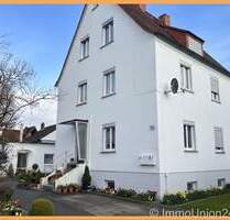 389.000 EUR für 3-Familienhaus mit Nebengebäude für Kleingewerbe und Garage - Strullendorf