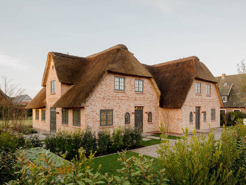 Nord-Ostansicht - 7 Zimmer Doppelhaushälfte in Wenningstedt-Braderup (Sylt)