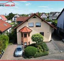 Sie wohnen auf einer Ebene u. nehmen zusätzlich Miete ein! Modernes Haus in Saulheim zu verkaufen