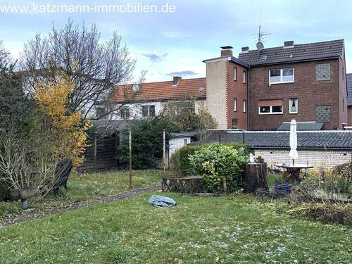 Gesamtes Gebäude-Ensemble (WuG + 3-FH) - Mehrfamilienhaus, Wohnhaus mit 220,00 m² in Hürth zum Kaufen