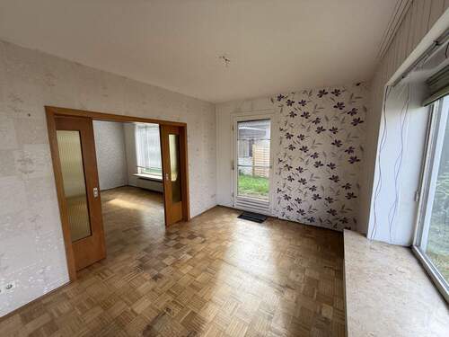 Wohn/Esszimmer - 