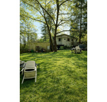 Wochenendhaus mit großem Waldgrundstück, Gebäude und Bürocontainer - Daxweiler