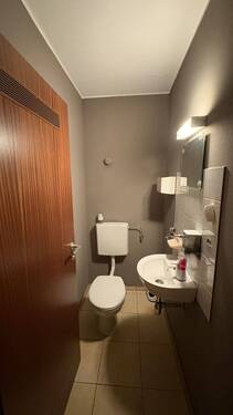 WC - 