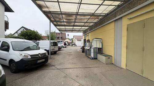 Stellplätze an der Seite - 