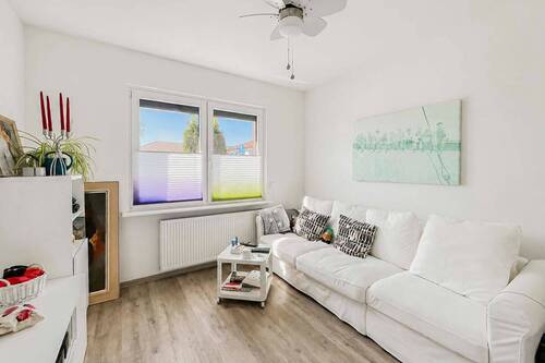 Wohnzimmer - 2 Zimmer Einfamilienhaus zum Kaufen in Schwarzenbek