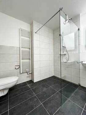 Badezimmer (Duschtempel) - 