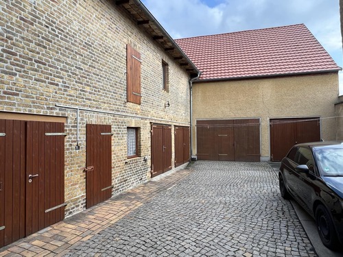 Nebengebäude, Scheune - Reihenmittelhaus mit 174,00 m&sup2; in Gräfenhainichen zum Kaufen