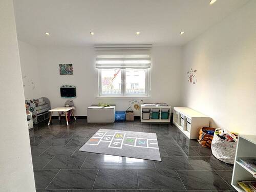 Büro/ Spielzimmer EG - 