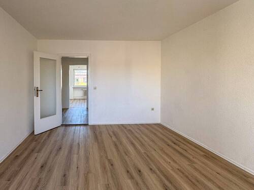 Wohnzimmer - 2 Zimmer Etagenwohnung in Rosenheim