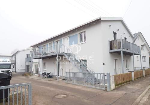 Aussenansicht - *** DillingenHausen: Modernes 1,5 Zi.-Wohlfühl-Domizil - lichtdurchflutet und kernsaniert mit Terrasse und Stellplatz ***