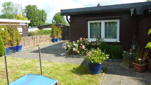 Seitenansicht - 4 Zimmer Mehrfamilienhaus, Wohnhaus zum Kaufen in Tespe