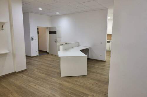 Eingangsbereich - 8 Zimmer Büro zur Miete in Bad Tölz