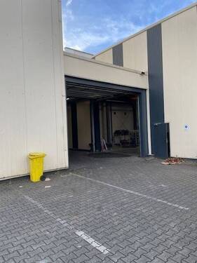 Halleneingang - Halle in Osnabrück zum Kaufen