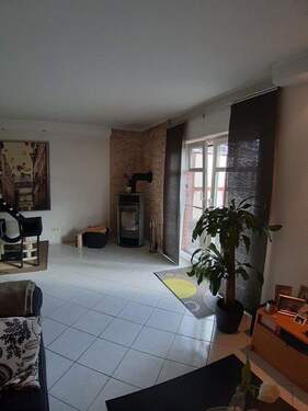 Wohnzimmer mit Terrassentür - 