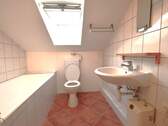 DG Bad Wanne, WC, Waschtisch - 