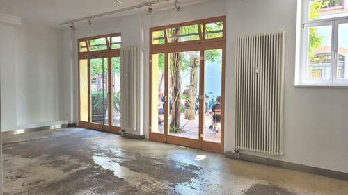 neue Bodenfarbe kann Mieter auswählen - 2 Zimmer Gewerbeobjekt (Büro, Produktion, Verkauf) in Dresden