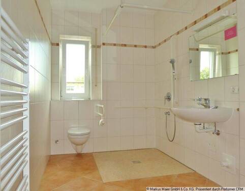 Bad - 2 Zimmer Etagenwohnung in Dorfen