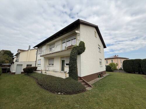 Wohnung im 1. OG - 4 Zimmer Etagenwohnung zur Miete in Pfatter