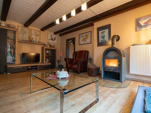 3. Wohn- und Essbereich - 