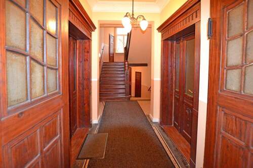 Treppenhaus - 2 Zimmer Etagenwohnung in Leipzig