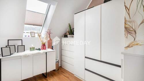 1. OG Elternschlafzimmer 2 - 