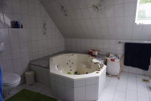 Eckwanne für's große Planschen - 